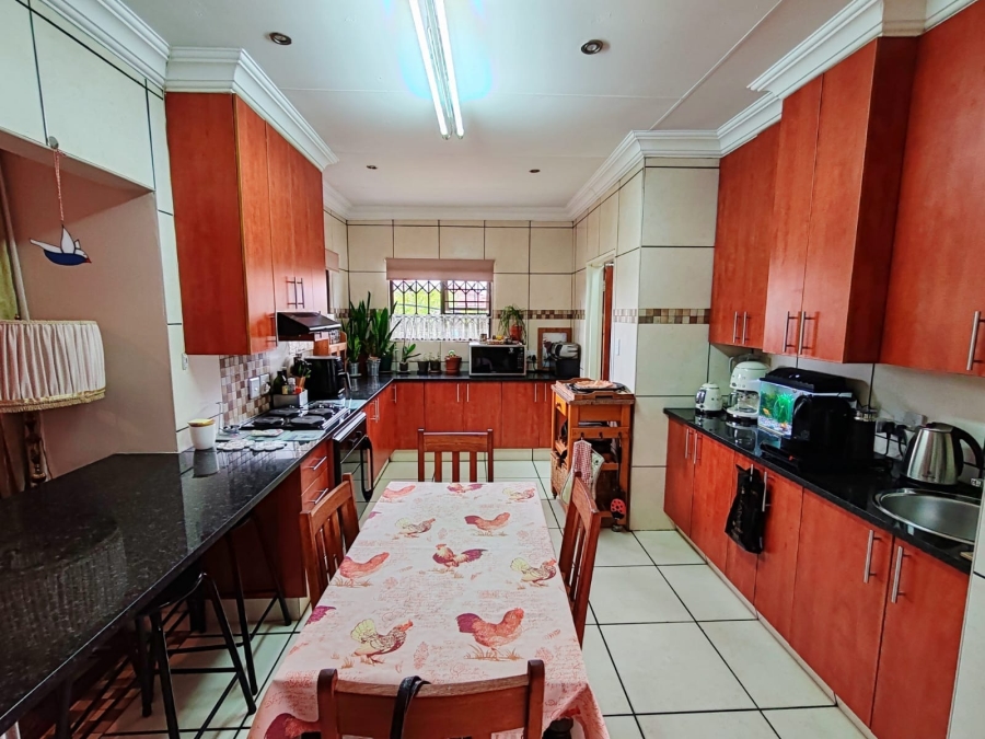 4 Bedroom Property for Sale in Baillie Park North West